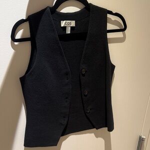 COS black Sleeveless Vest - XS